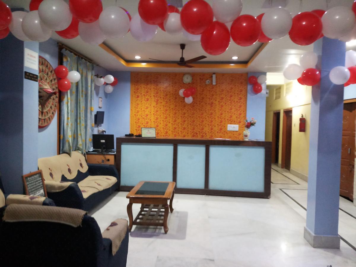 Dispur Lodge Guwahati Esterno foto