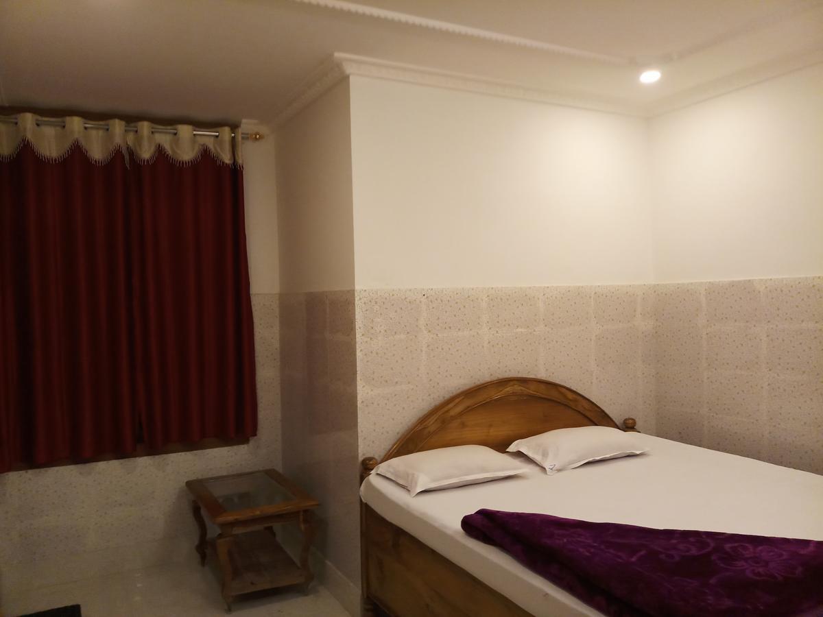Dispur Lodge Guwahati Esterno foto