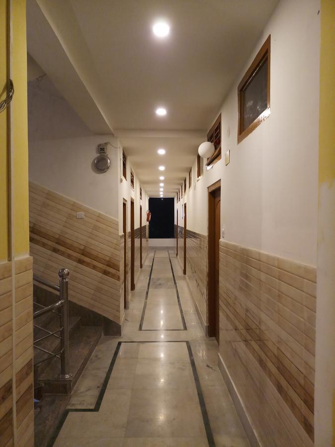 Dispur Lodge Guwahati Esterno foto
