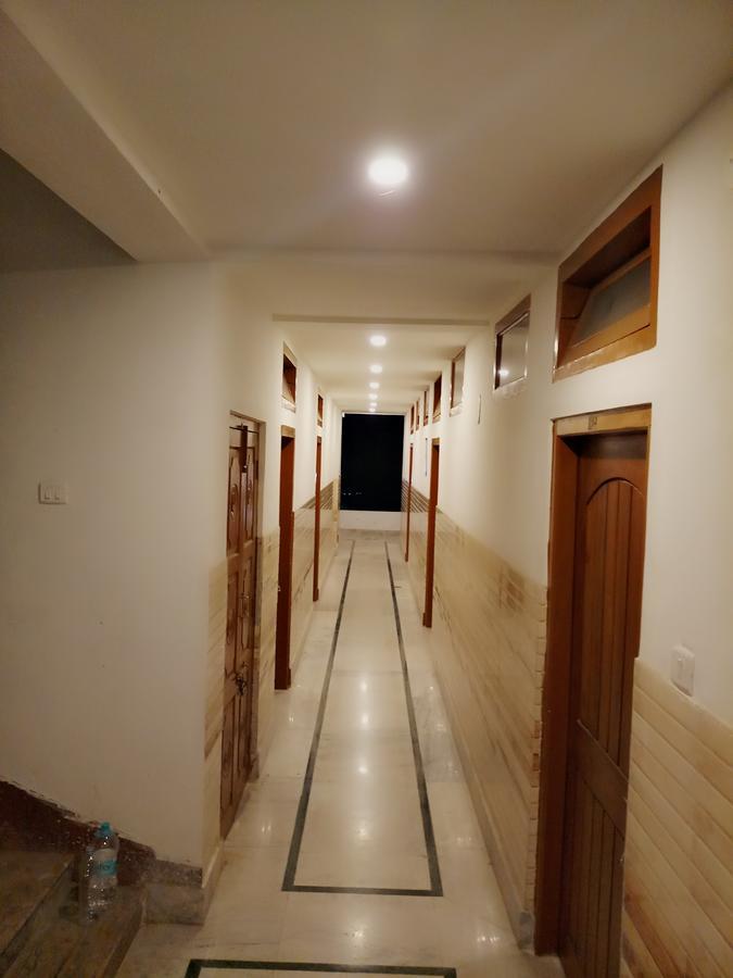 Dispur Lodge Guwahati Esterno foto