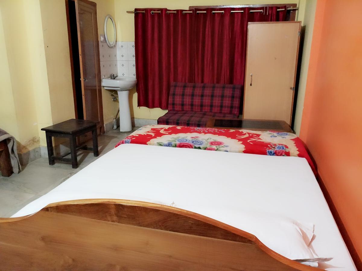 Dispur Lodge Guwahati Esterno foto