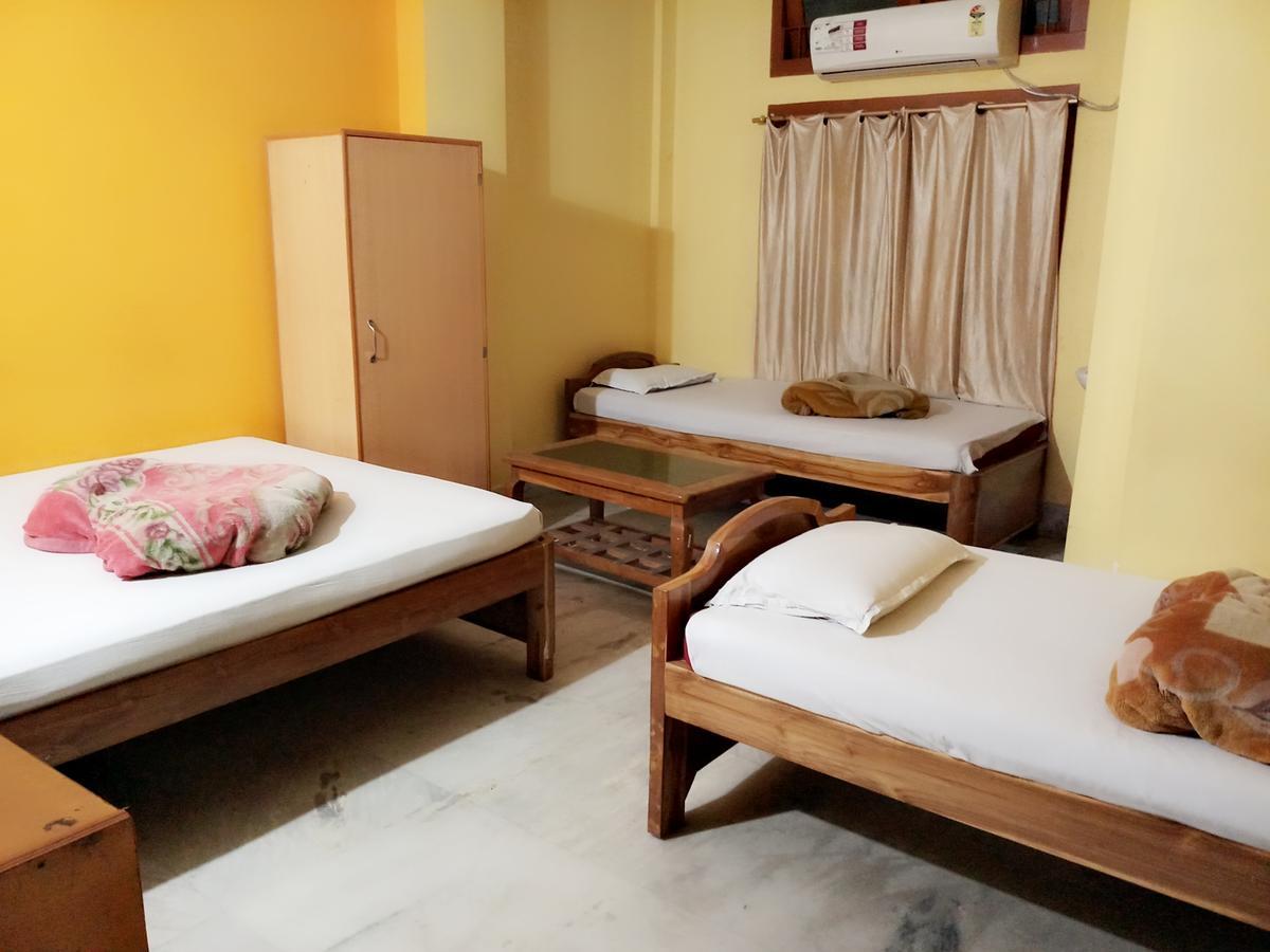 Dispur Lodge Guwahati Esterno foto