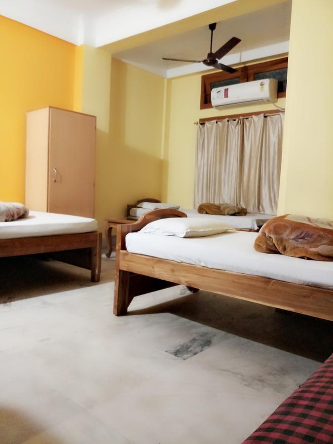 Dispur Lodge Guwahati Esterno foto