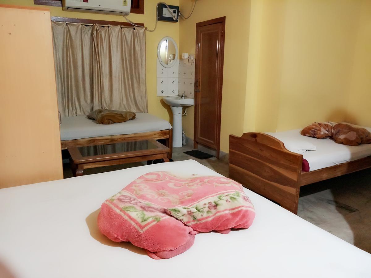 Dispur Lodge Guwahati Esterno foto